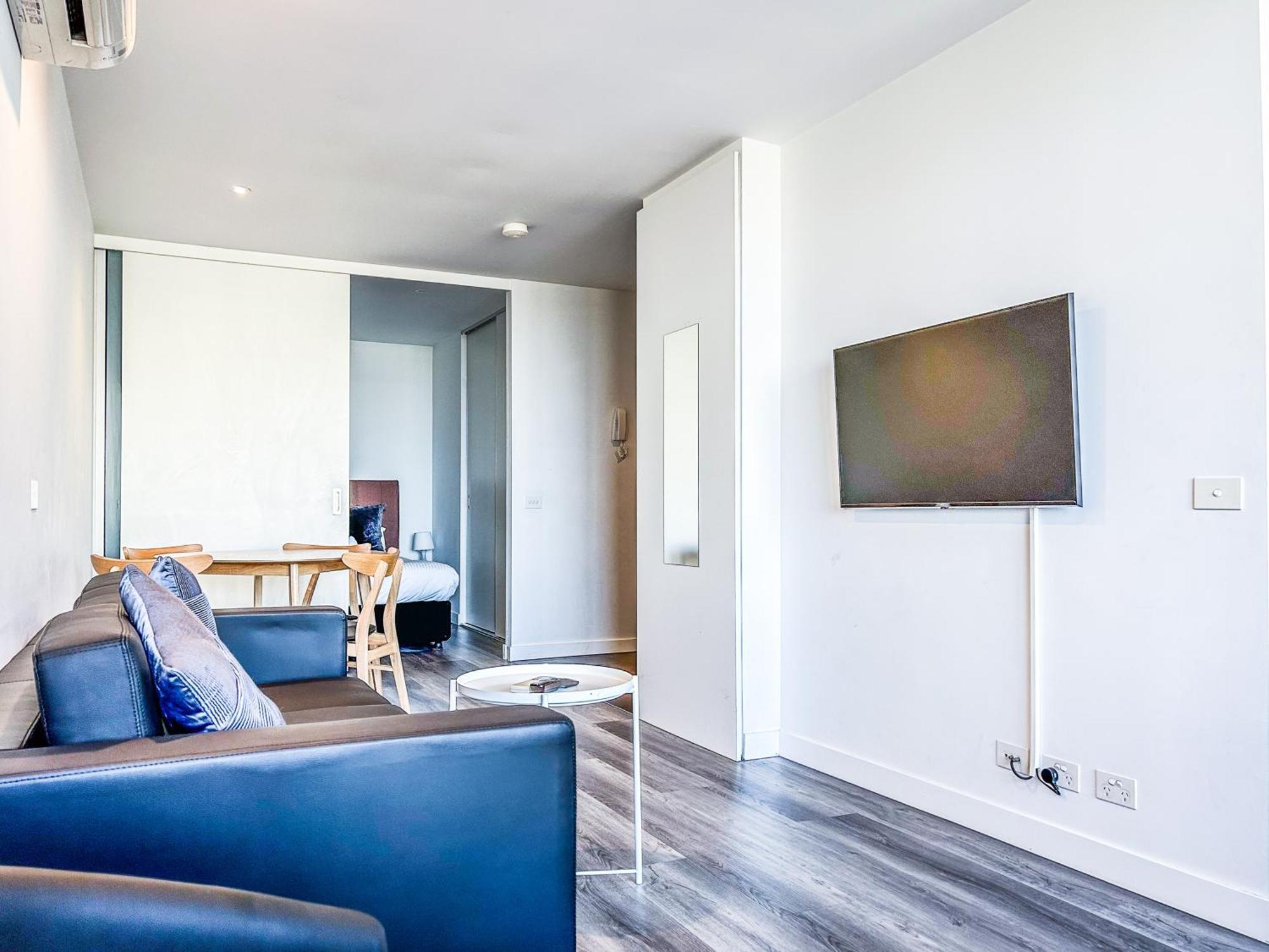 Aura2107, 2 Bedroom Apartment With Balcony, Stunning Yarra River And City Views Melbourne Luaran gambar